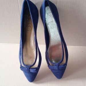 BCBG paris pointed flats